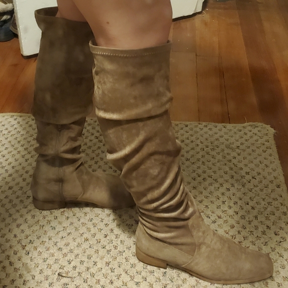 Knee high boots - Picture 3 of 8